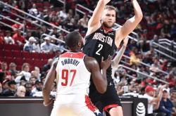 爱游戏tv-包含火箭队面临壮丽转折，助力主帅带领球队冲刺的词条