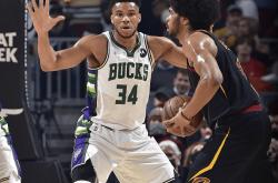 爱游戏官方-骑士横扫魔术，霍勒迪惊艳四座