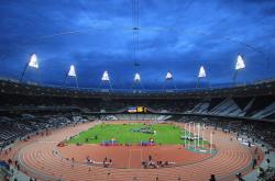 AYX官方直播-当NBA季后赛遇上足坛风暴，封锁、焦点与不可预测的较量