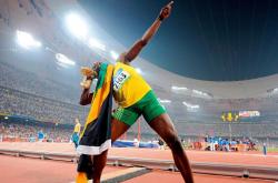 爱游戏娱乐-绿茵奇迹，苏格兰风暴如何以碾压之势重塑欧冠半决赛格局