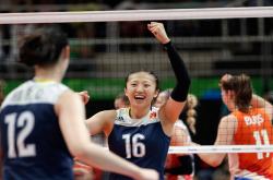 爱游戏APP-绿茵与硬木的奇妙交错，当欧冠半决赛遇见CBA季后赛