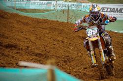 爱游戏体育-巴斯托尼一锤定音，洪都拉斯关键战突围威尔士