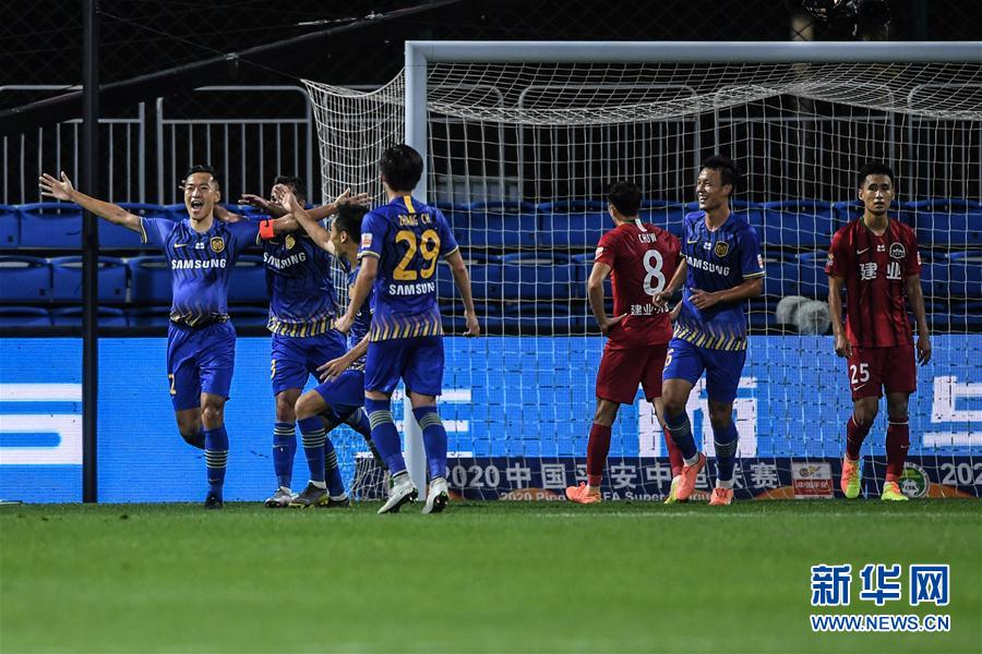 关于江苏苏宁击败河南建业，稳固中超积分榜位置的信息