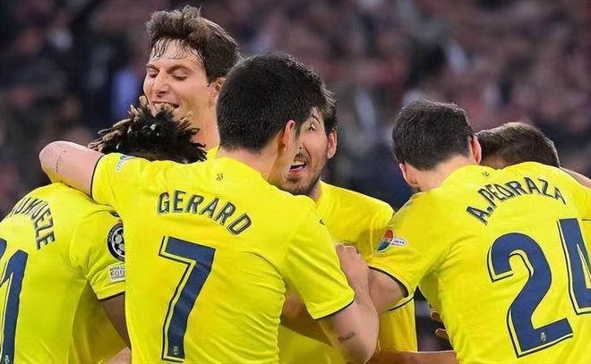 瓦伦西亚豪取三连胜，与对手争夺积分榜前列的简单介绍