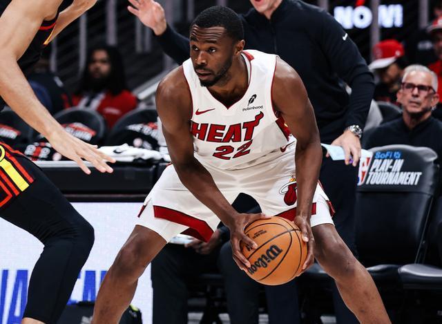 包含热火队士气高涨连胜势不可挡！的词条