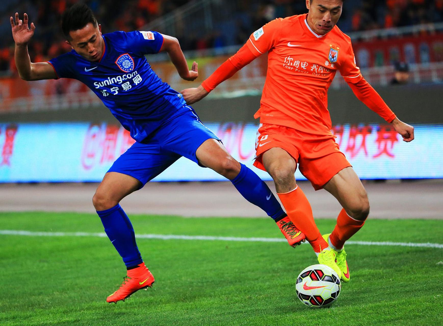 泰达主场不敌江苏苏宁，防线暴露短板的简单介绍