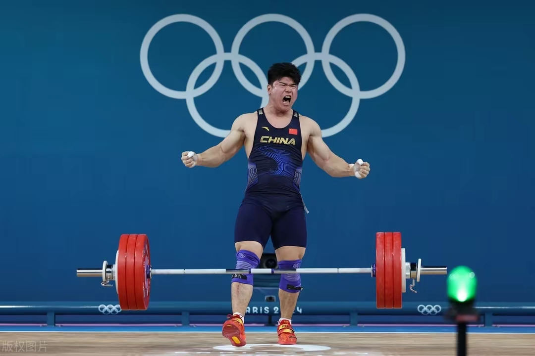 希腊举重选手创造历史记录 希腊举重选手创造历史记录