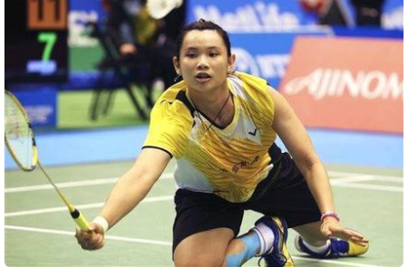 包含印度羽毛球队力克韩国羽毛球队，戴资颖三分雨点燃全场的词条