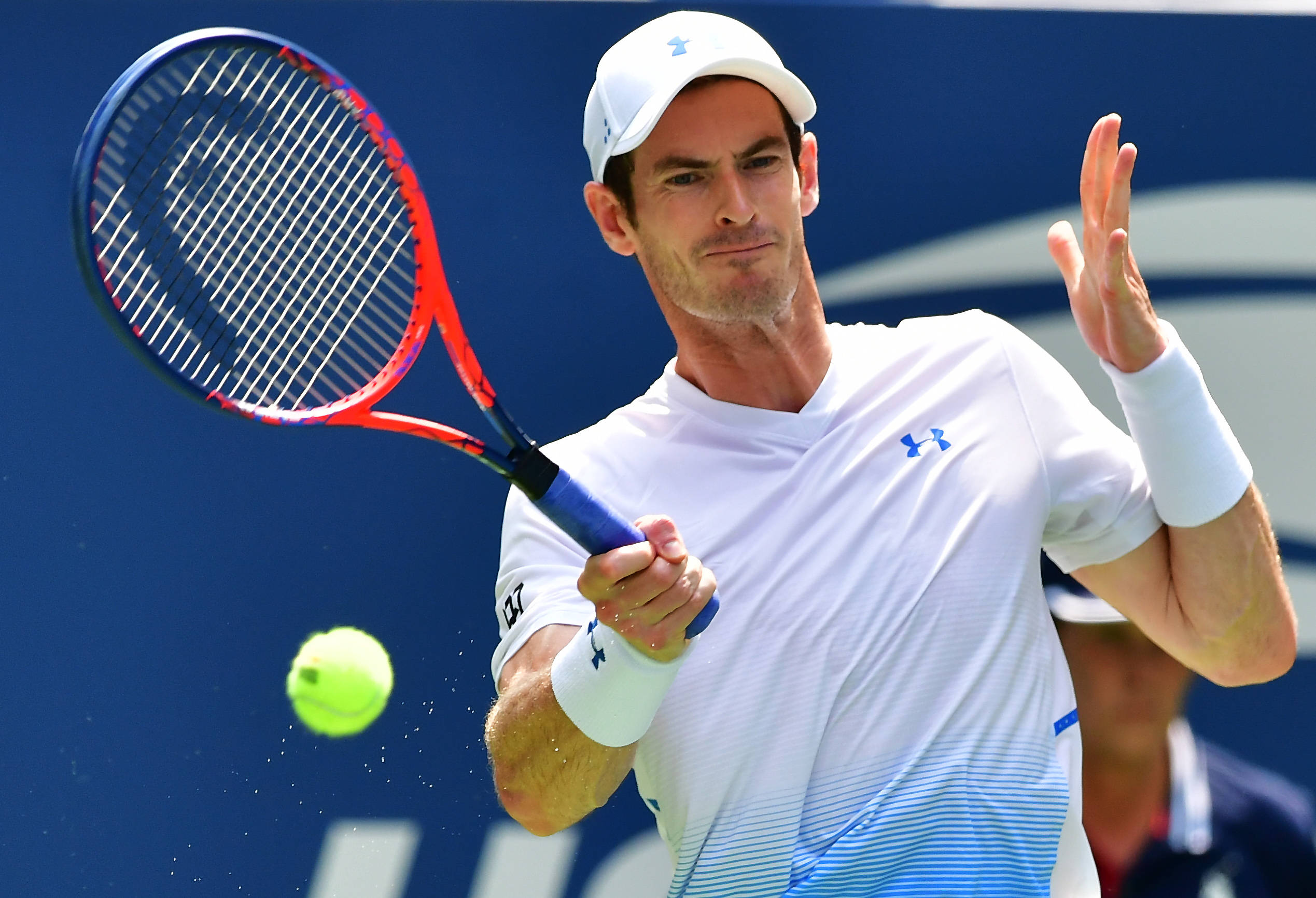 澳大利亚网球队轻取世界网球队，穆雷关键制胜