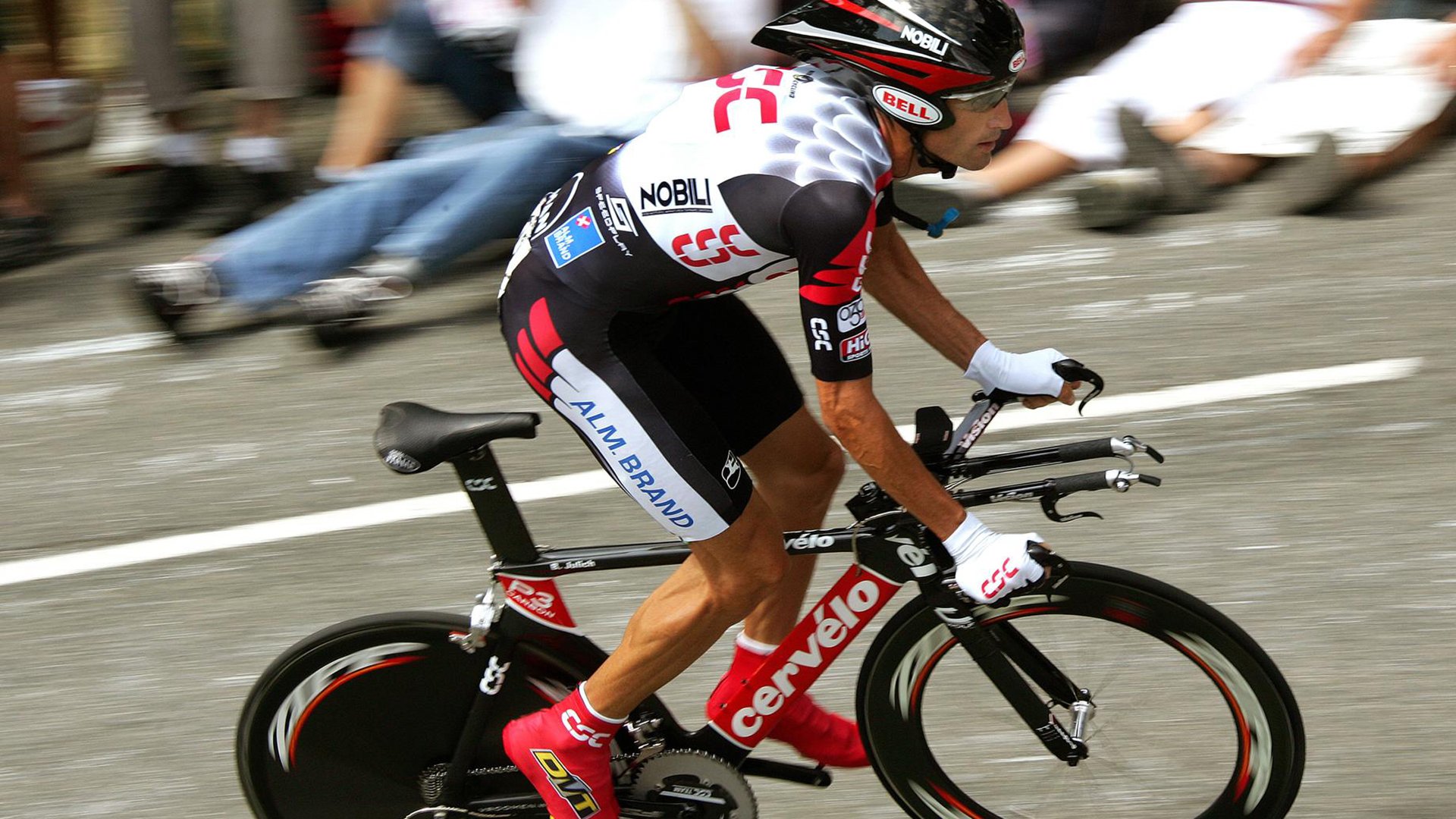 新王当立！索伯技术革命碾压梅赛德斯，皮亚斯特里一战封神改写F1格局