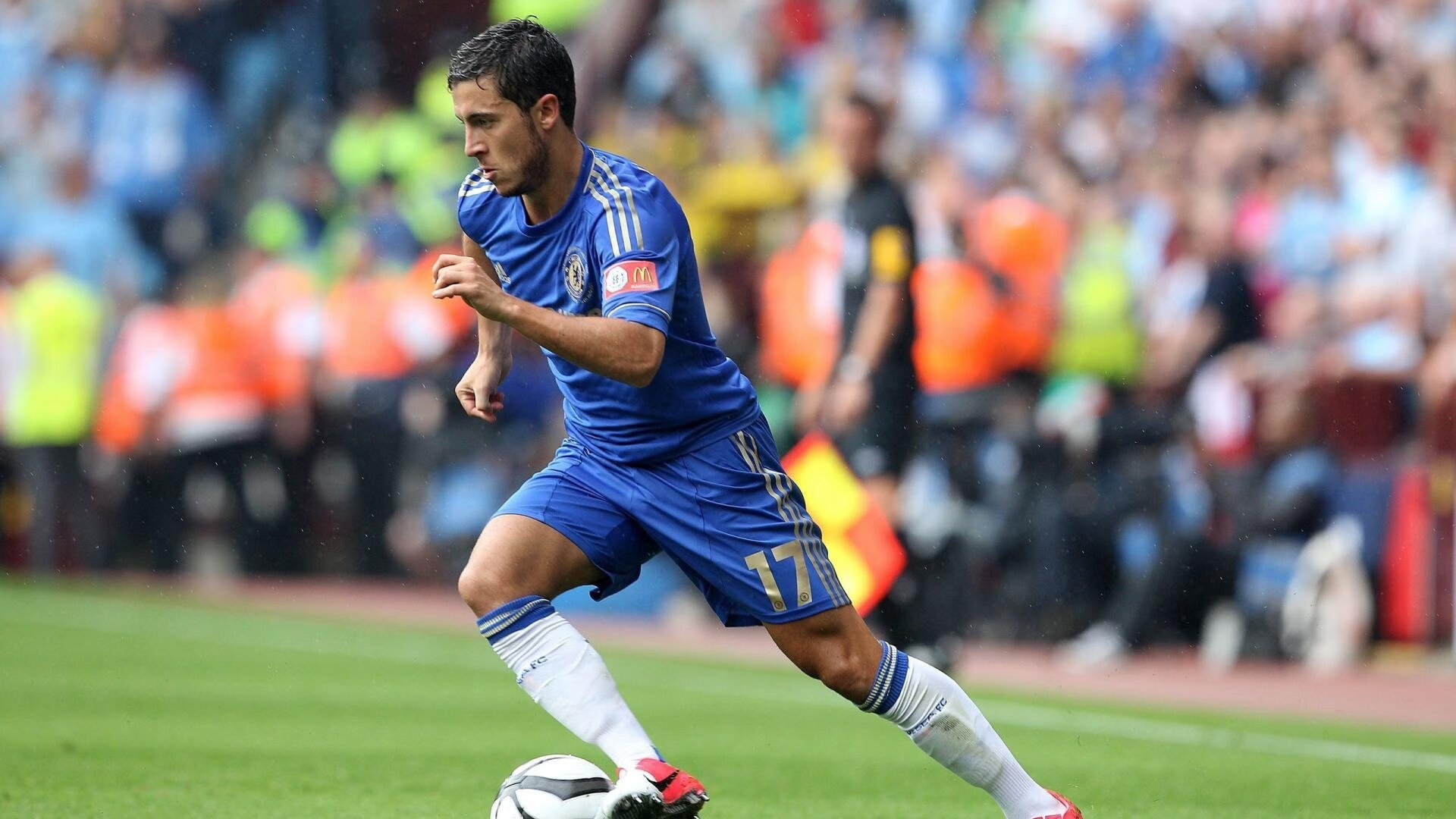 爱德华兹用实力证明自己，尼克斯节奏掌控森林狼